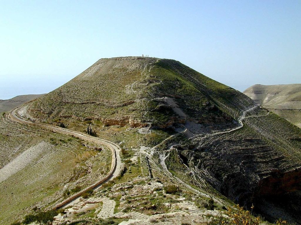 Mukawir Tours Jordan: Discovering The Hilltop Fortress